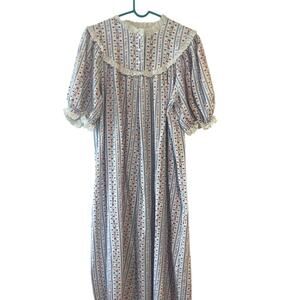 Lanz of Salzburg Long Flannel Nightgown White Eyelet Red Heart L Cottage Granny